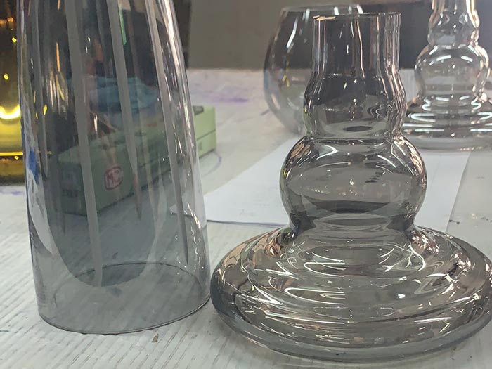塑料行業如何使用真空鍍膜機？